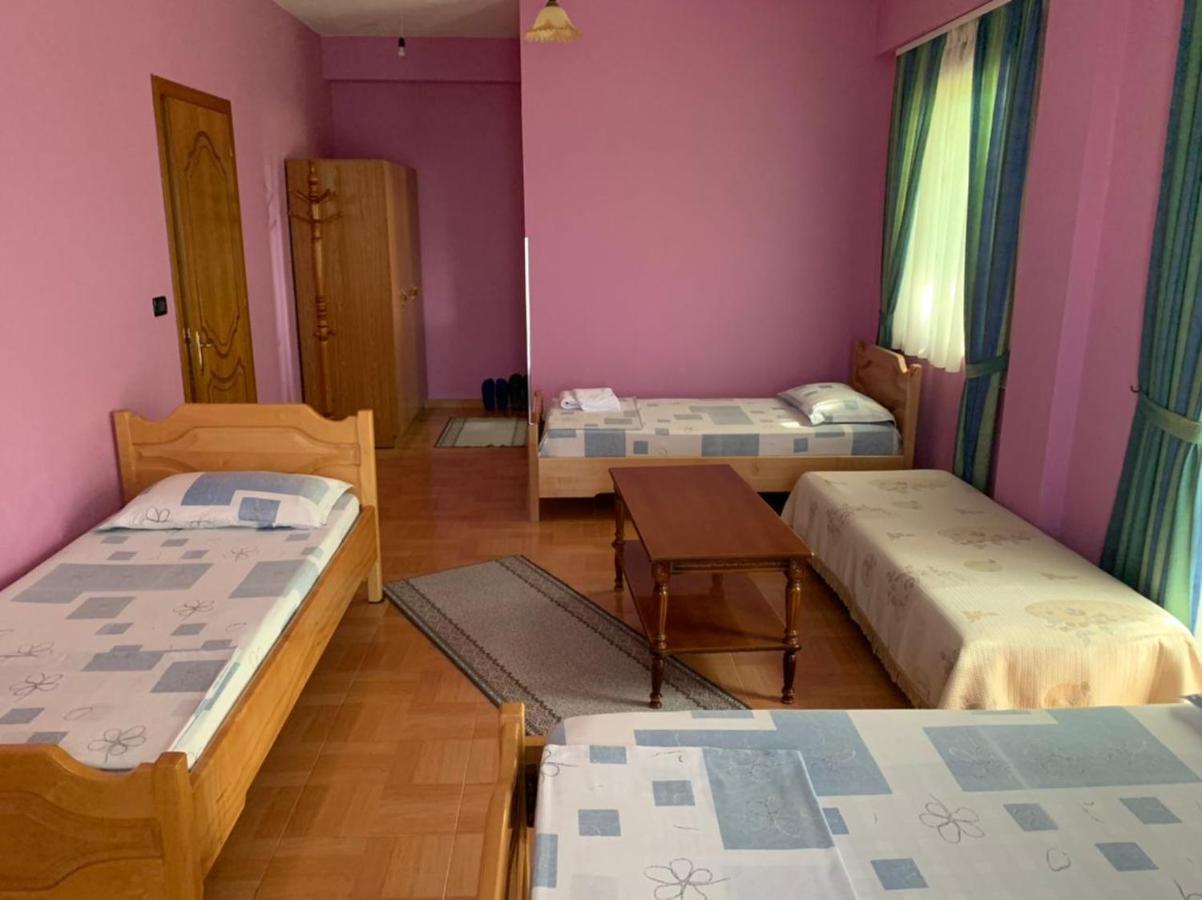Vila Deni Tushemisht Exteriér fotografie
