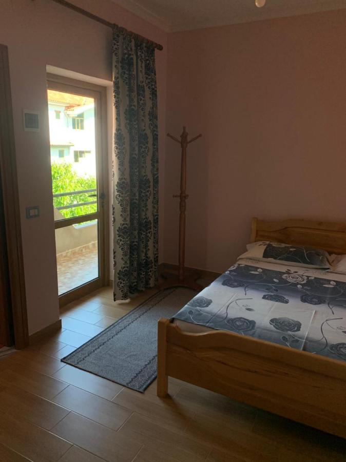 Vila Deni Tushemisht Exteriér fotografie