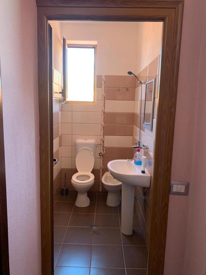 Vila Deni Tushemisht Exteriér fotografie