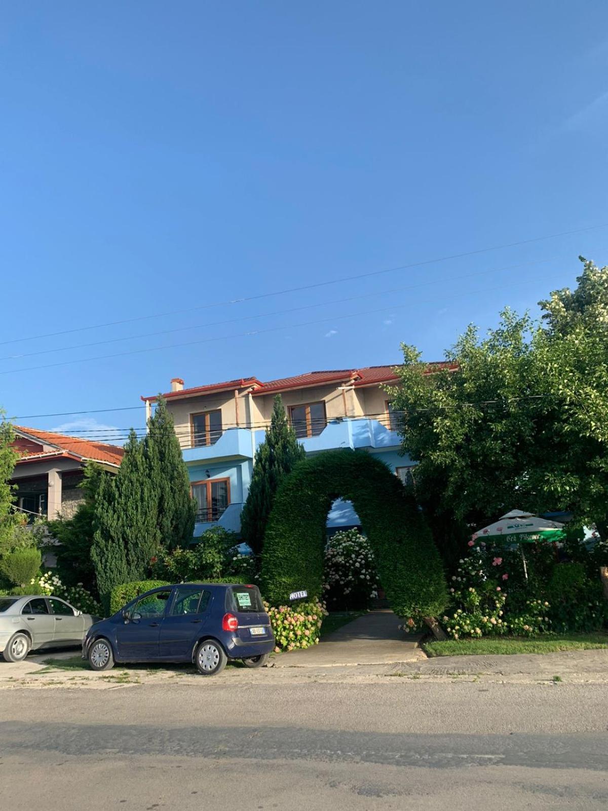 Vila Deni Tushemisht Exteriér fotografie