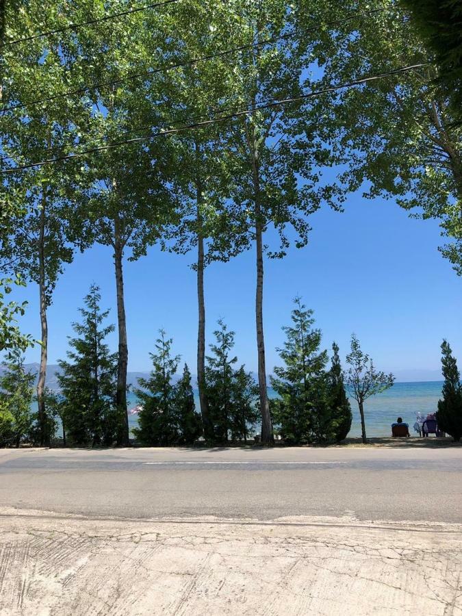 Vila Deni Tushemisht Exteriér fotografie