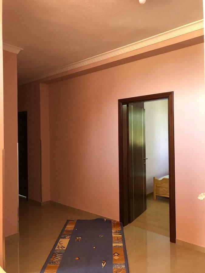 Vila Deni Tushemisht Exteriér fotografie